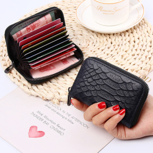 ��Ƥ�����иߙn��Ƭ���������������C�����A��������С��Ů�T����