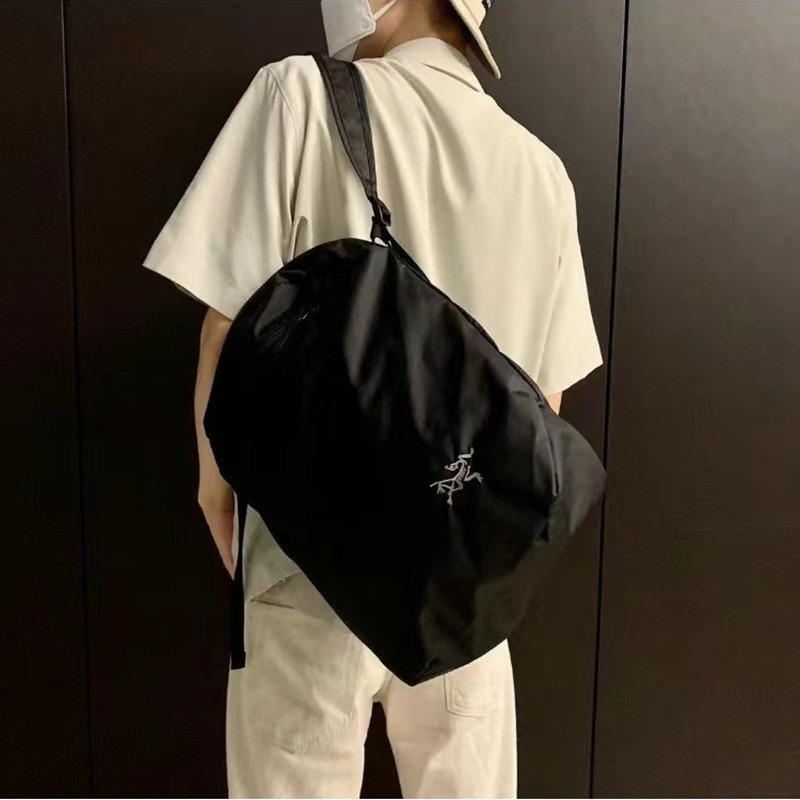 Bolso de pájaro con esqueleto de pollo de la marca chaopai heliad 12l logo, bolso de hombro de nylon impermeable para hombres y mujeres.