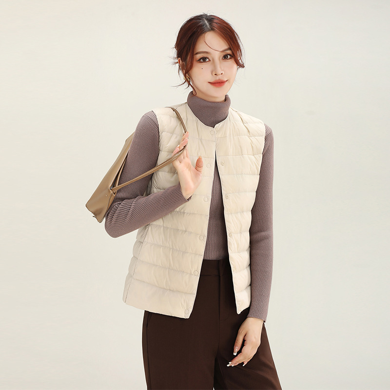 White Duck down Lightweight Warm down Vest for Women, Autumn Short Ribbed Versatile Vest Jacket for Moms