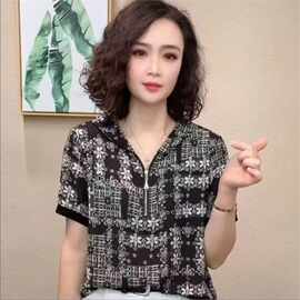 一件代发2026夏季新款时尚休闲宽松百搭连帽减龄印花短袖T恤上衣