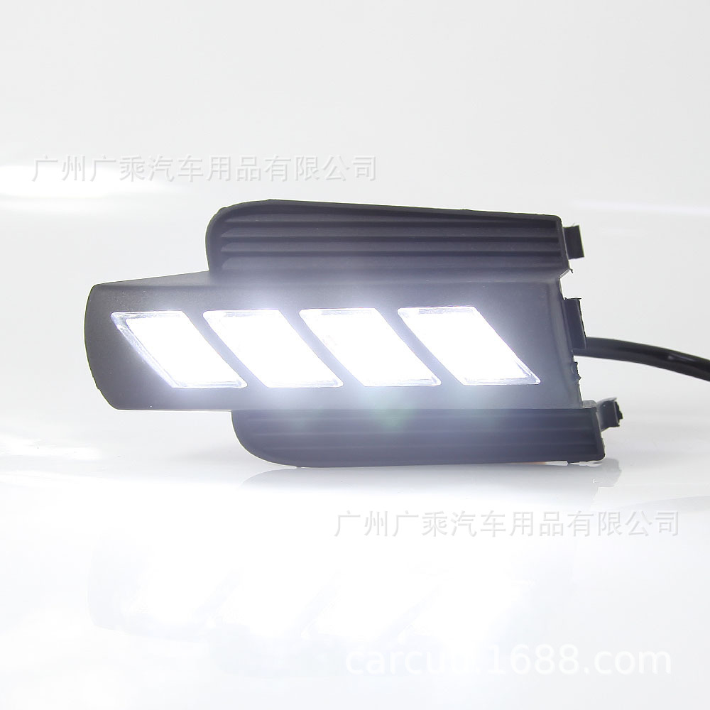 Aplicable a la vieja luz diurna dominante 03-09 Toyota Prado especial luz diurna original luz antiniebla LED modificación