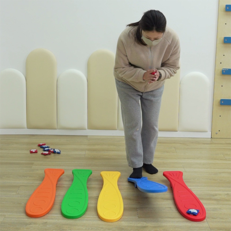Equipos de entrenamiento sensorial para niños pie lanzamiento tablero de jardín de infantes mano-ojo coordinación juguetes accesorios deportivos divertidos