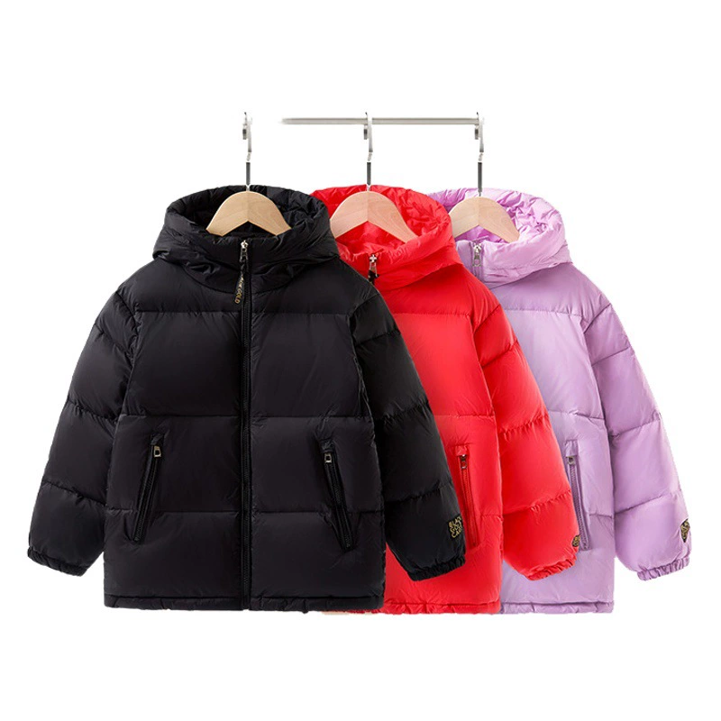 Новая детская пуховая куртка осень-зима 2025, одежда из пухового шелка для детей постарше, утолщенная черно-золотая куртка-пуховик в корейском стиле.
