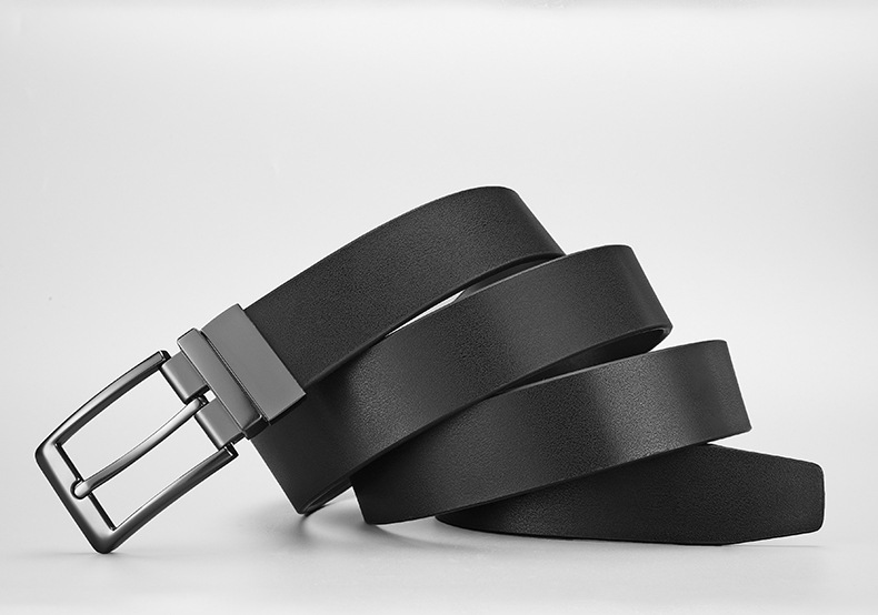 Herrbälte i äkta läder med vridbart spänne och vändbar design_voghion.com