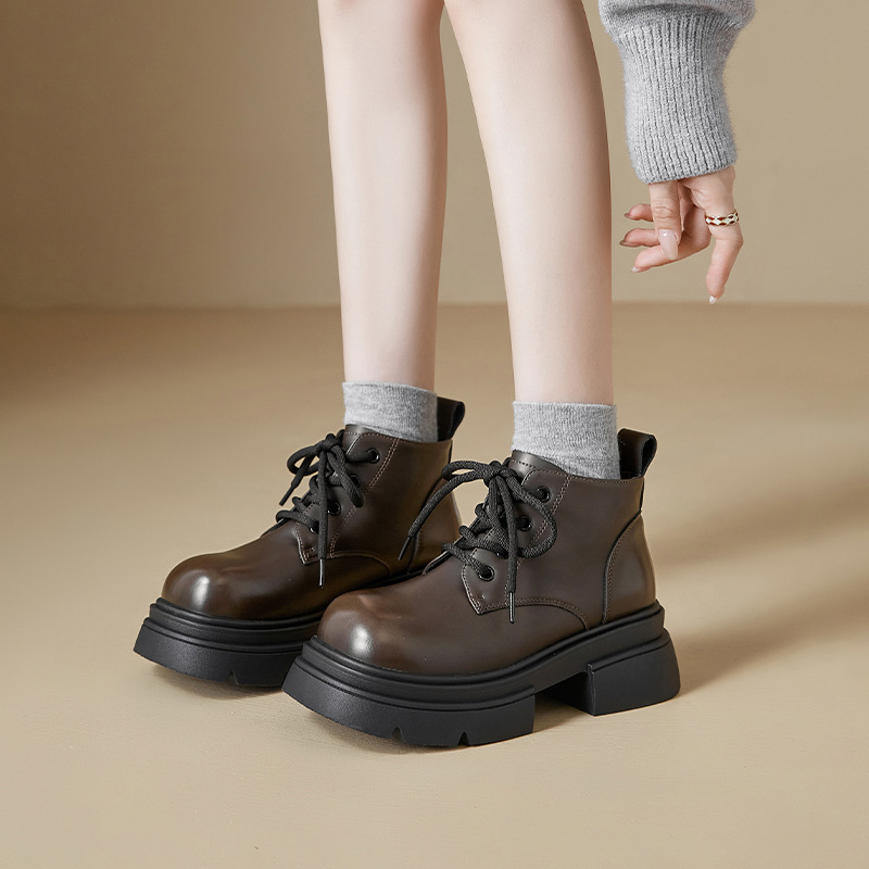 Augusto Lion Black Martin botas mujeres 2026 nuevo invierno tacones gruesos de altura baja botas cortas de correa de estilo inglés
