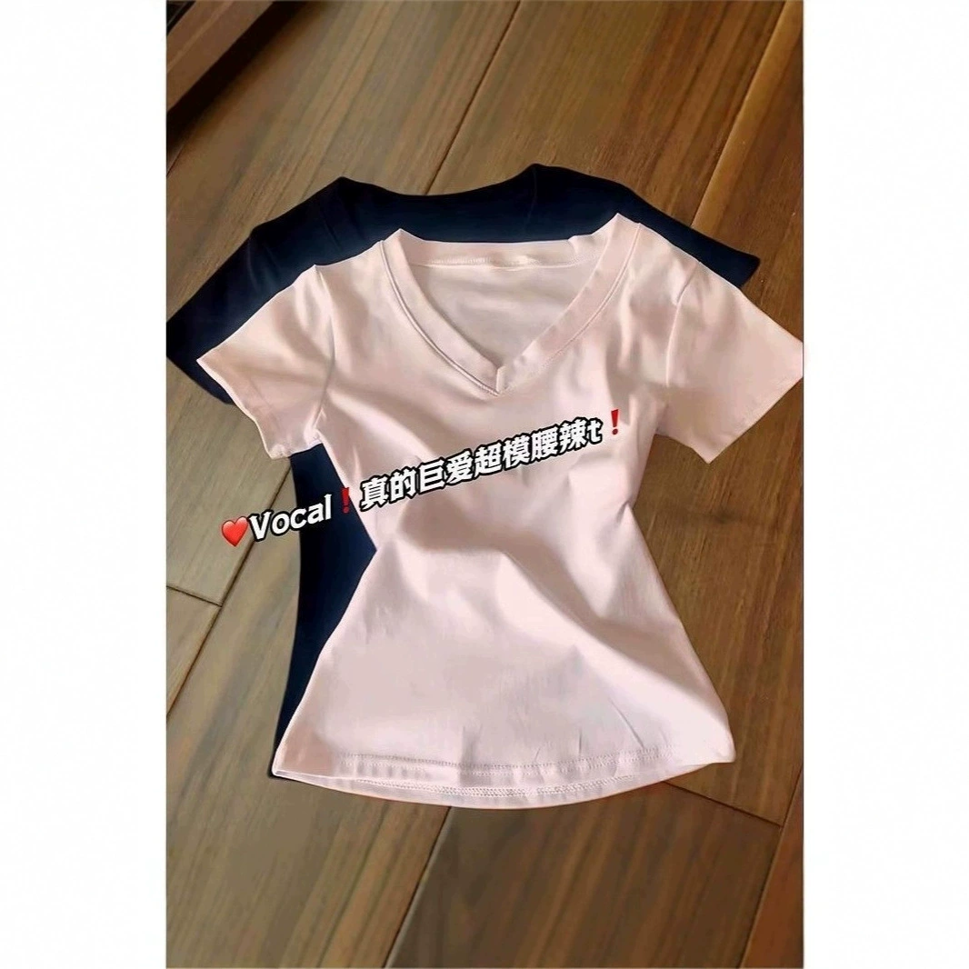 Белый с основным V-образным вырезом и коротким рукавом футболка женская 2025 новая тонкая стройная универсальная повседневная рубашка