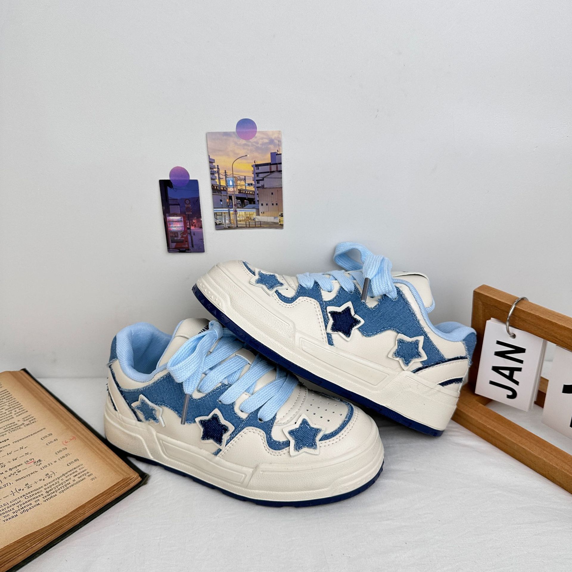 Far Wave 2025 Spring New Student Little White Shoes Zapatos de deporte de todo fósforo de uso exterior de mujer Estilo de Hong Kong Harajuku Zapatos deportivos de mujer