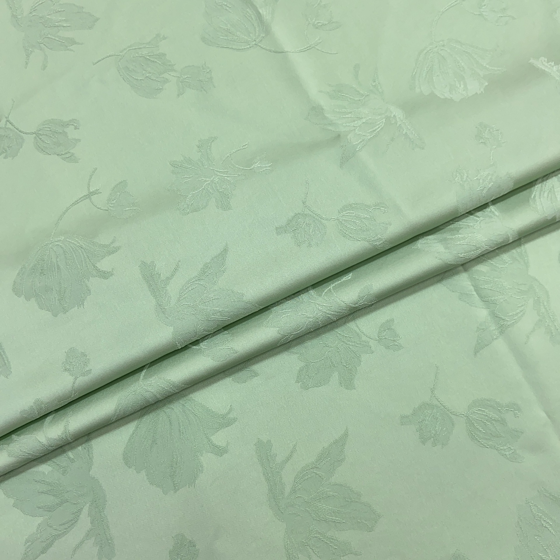 厂家直销提花布料女装衬衫套装旗袍连衣裙汉服休闲服裤子面料现货