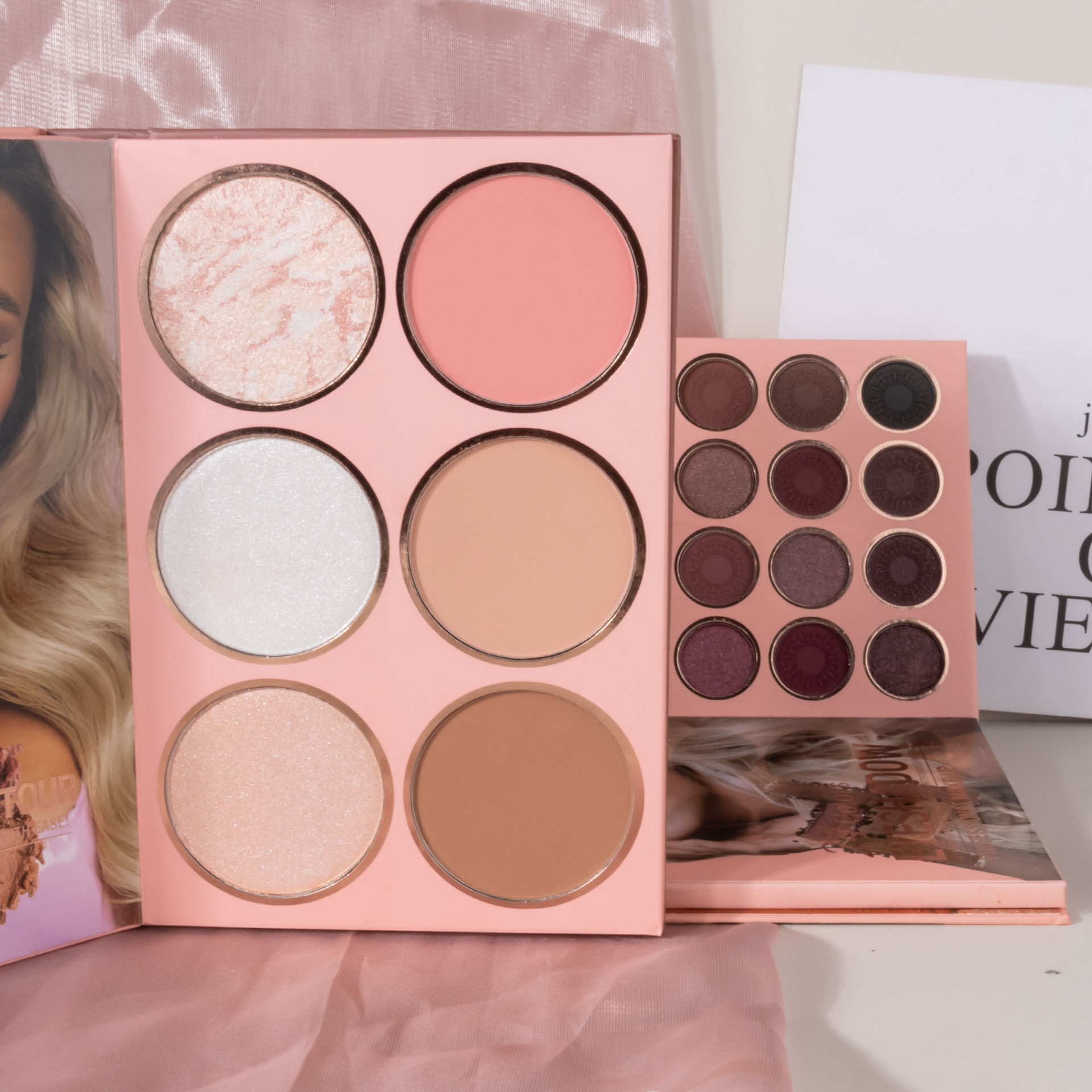 A 54-color cross-border bestseller, 3-page eyeshadow palette, matte pearlescent blush, high-gloss one-piece, easy-to-apply makeup undefined