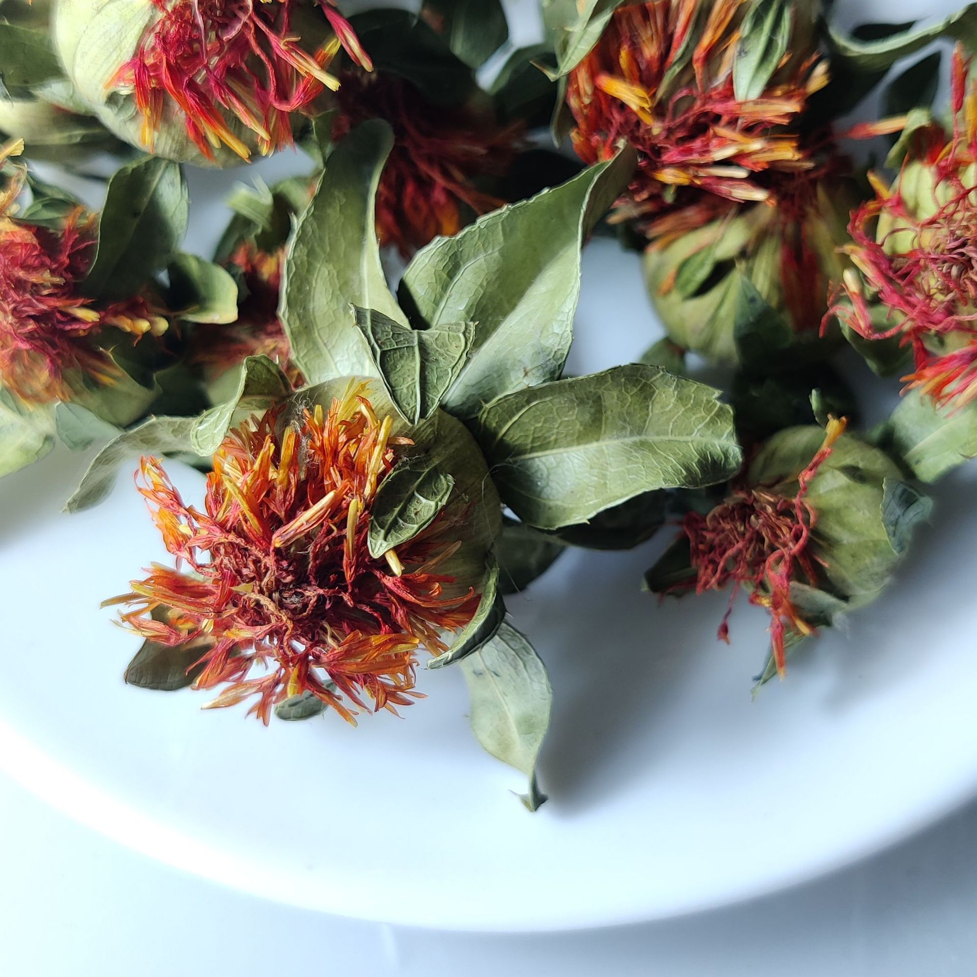 Dried Safflower Herb Hong Hua 500g Loose Herbal Flower for Tea and Decoction in use