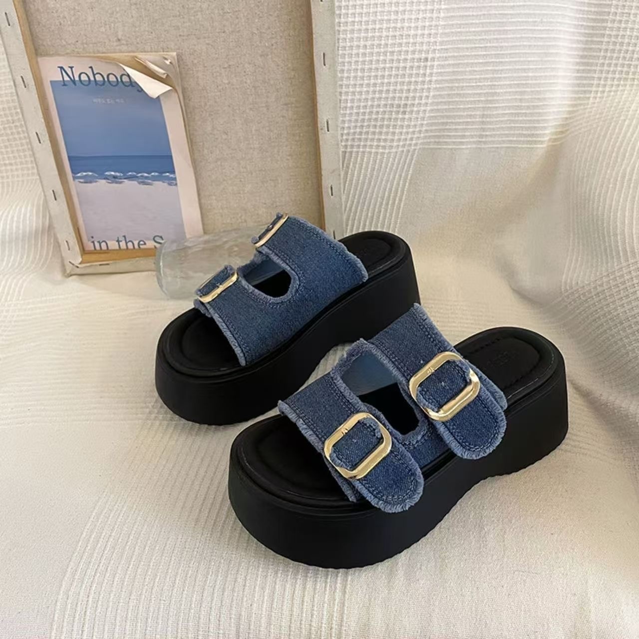 Grandes sandalias de muffin de comercio exterior nuevas zapatillas de mujer de altura de jeans deportivas, sandalias romanas