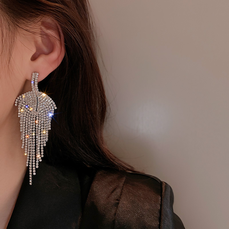 fashion inlaid rhinestone leaf tassel copper earrings wholesale
