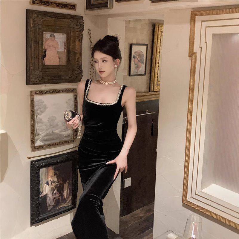 Birthday Dinner Hepburn Style Dress High-End Slim Slit Diamond Black Velvet Suspender Dress Women's Long Style