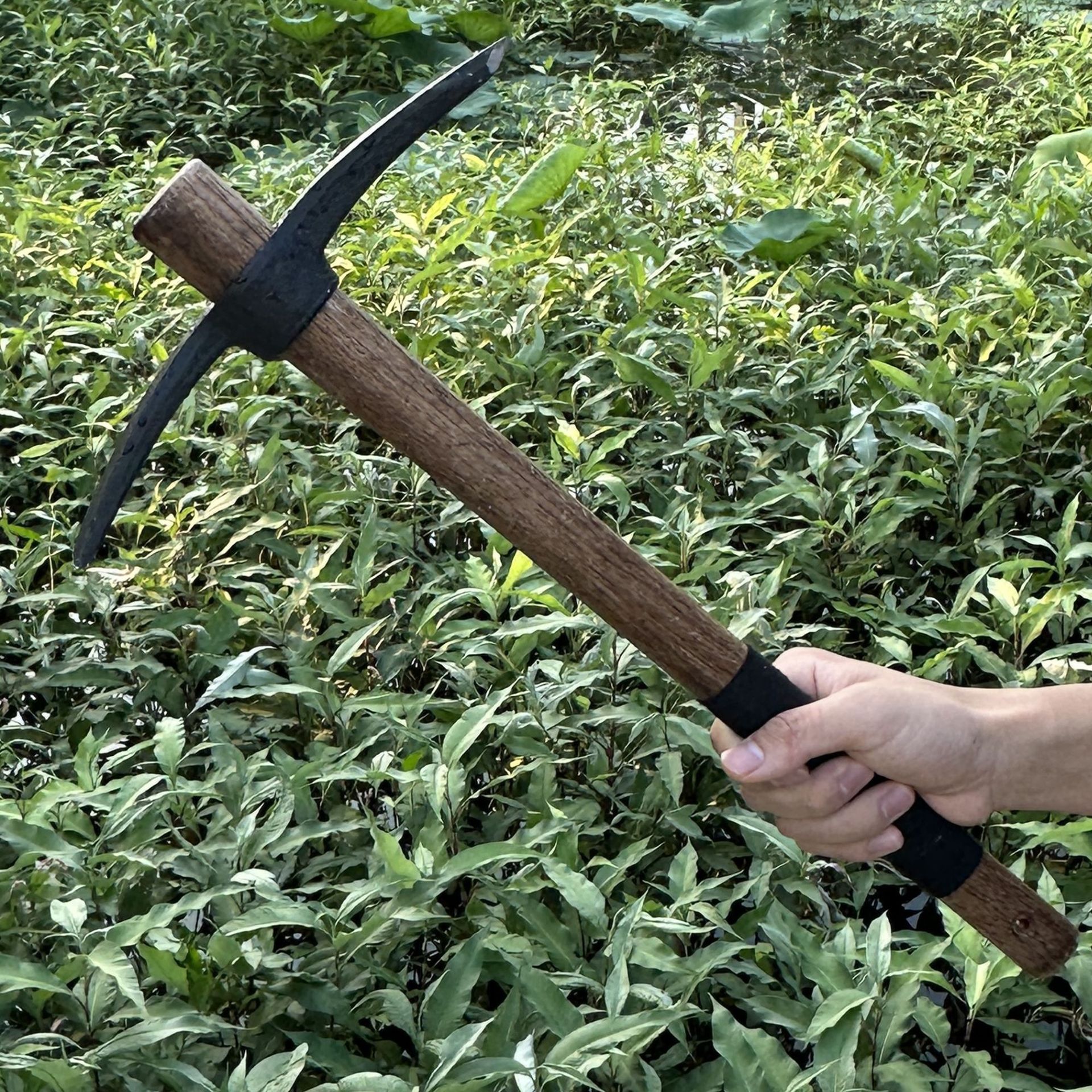 批发多功能大号小号耐用户外洋镐头采挖树根开荒挖笋十字镐加木柄