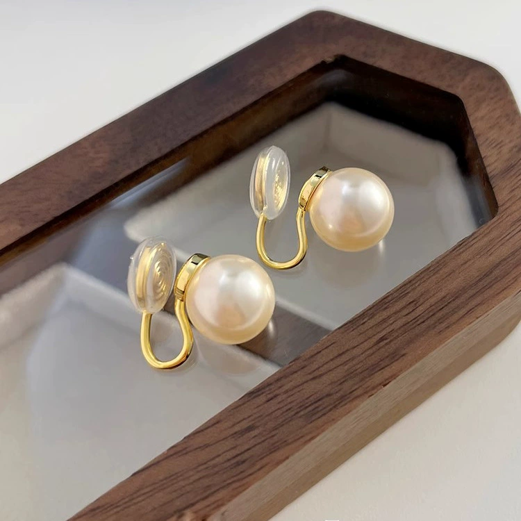Retro silver needle, earrings from pearl, silver 925 sample, French retro style, 2025 years, internet celebrity