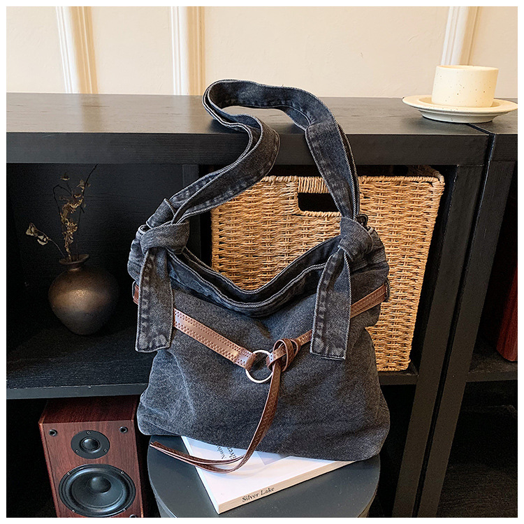 Bolso retro de gran capacidad para mujeres 2026 nueva tendencia transfronteriza vaqueros de hombro mochila de viaje ocio bolsa de mano image 9