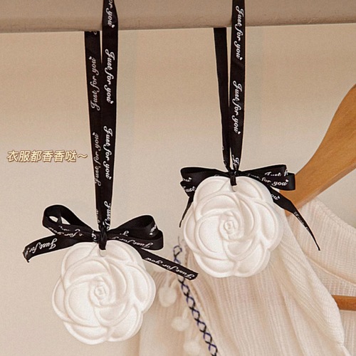 Chanel-style Camellia-scented Gypsum Wax Slice Aroma, Gardenia Fragrance for Lasting Freshness in Wardrobes—Perfect as a Car-Mounted Air Freshener.