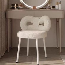 网红化妆凳卧室梳妆凳家用简约梳妆台椅子奶油风轻奢感美甲凳