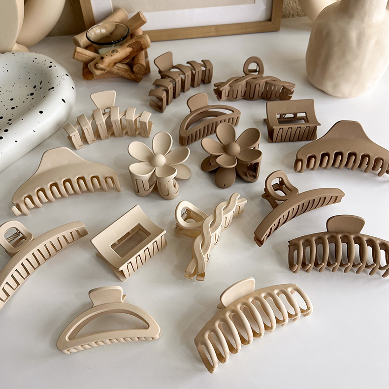 26g Weight Headwear Classification Travel Occasion Arylic Material Geometric Pattern Women'S Gender Spray Paint Design Coffee Color New Milk Tea Coffee Color Clip Elegant Temperament Hairpin Simple Hair Accessories 2