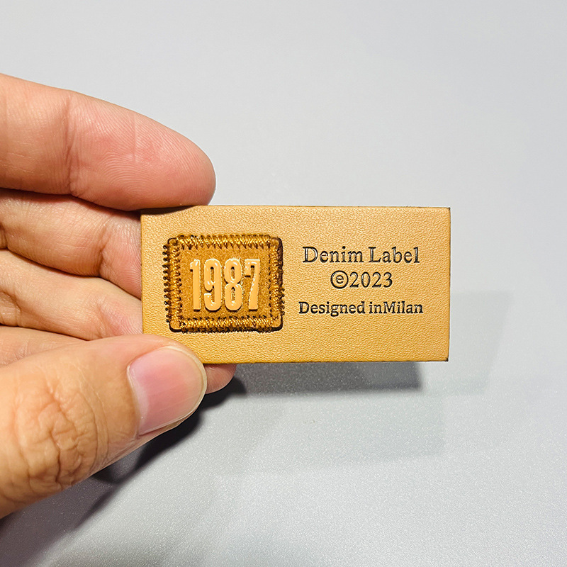 皮标898943.jpg