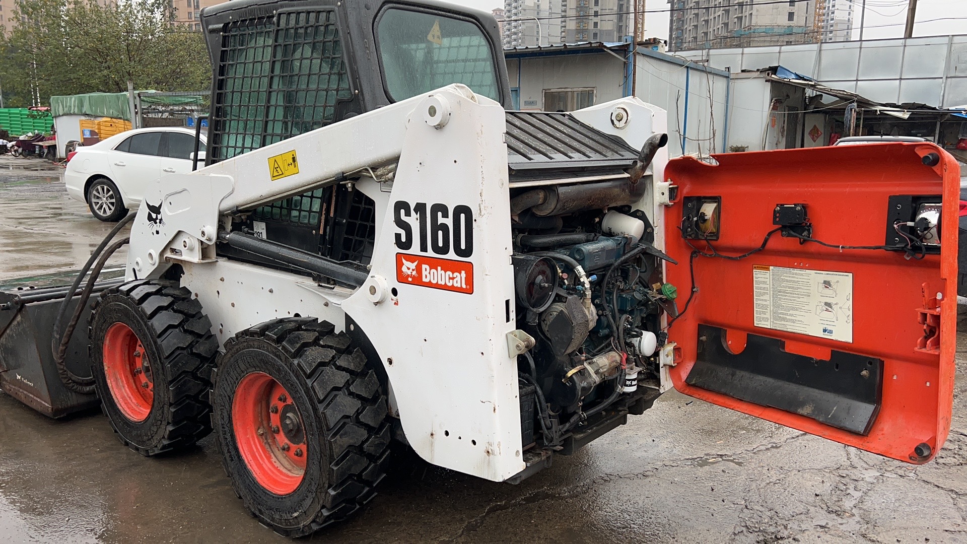 二手S160滑移装载机.滑移清扫机出售