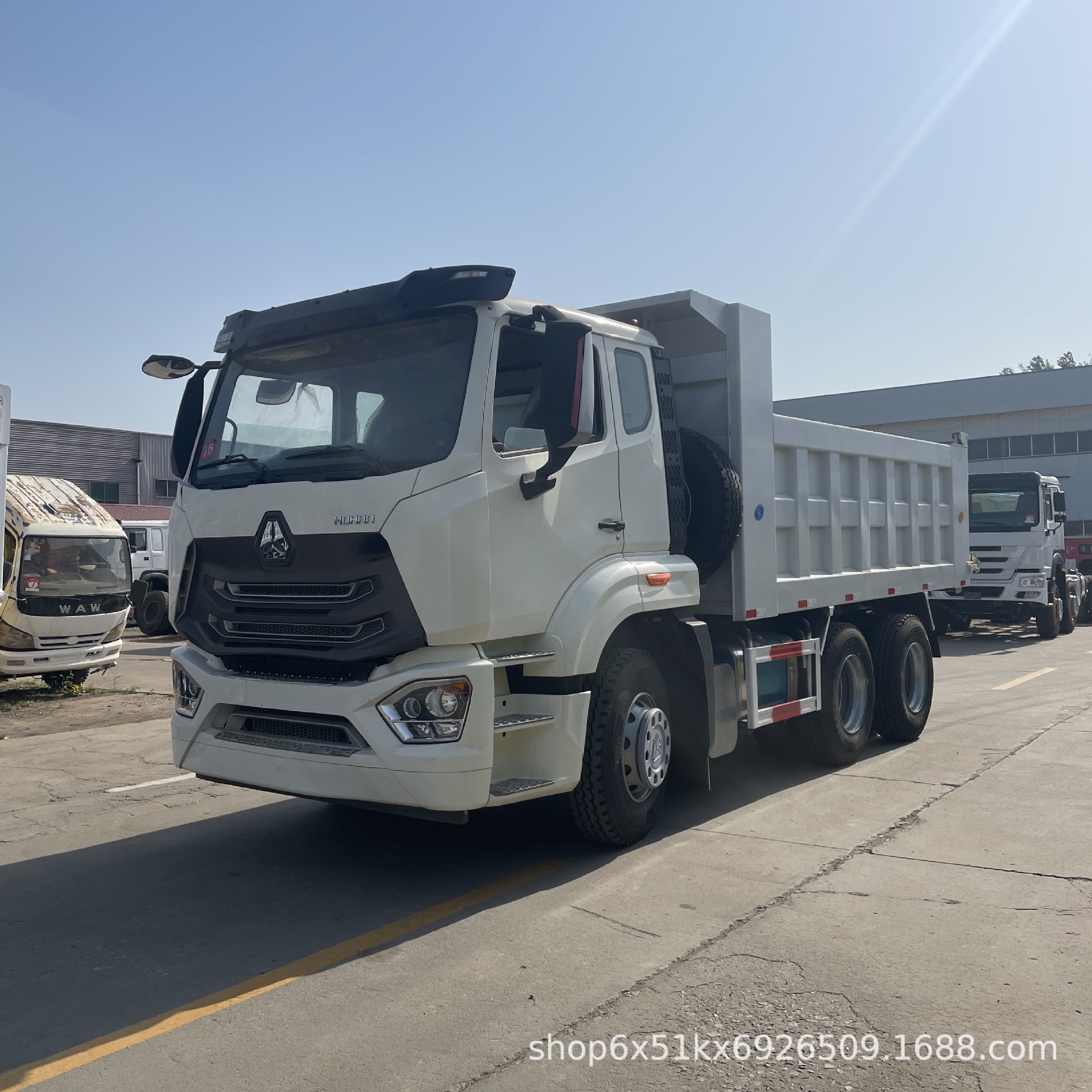 Supply of Howo Heavy-Duty Dump Trucks for Africa, 8-Wheel Rear Dump Truck, 371 Horsepower Howo Dump Truck