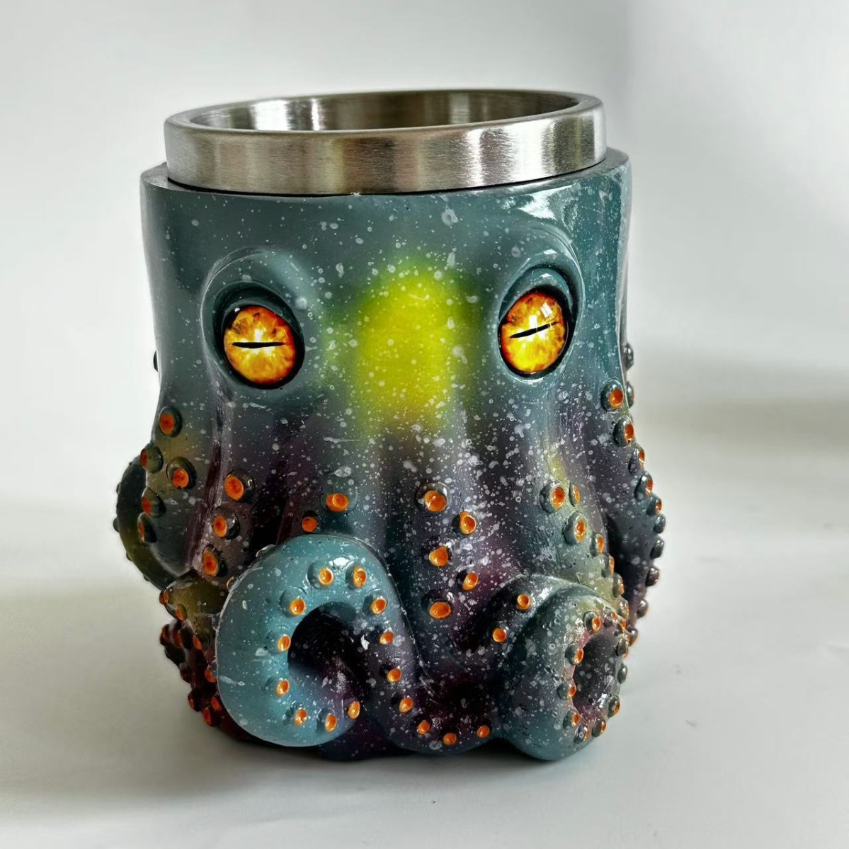 Taza de pulpo de colores (tamaño pequeño con boca de pie)