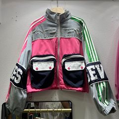 ヨーロッパステーション婦人服 2025 春と秋の新作ハイエンドスプライシングデニムレター刺繍ジャケット女性の外国貿易大きいサイズ