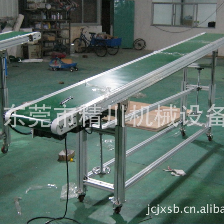 С��ˮ�ߡ�С������Ƥ���߳���ֱ�������Ż����ͻ�����