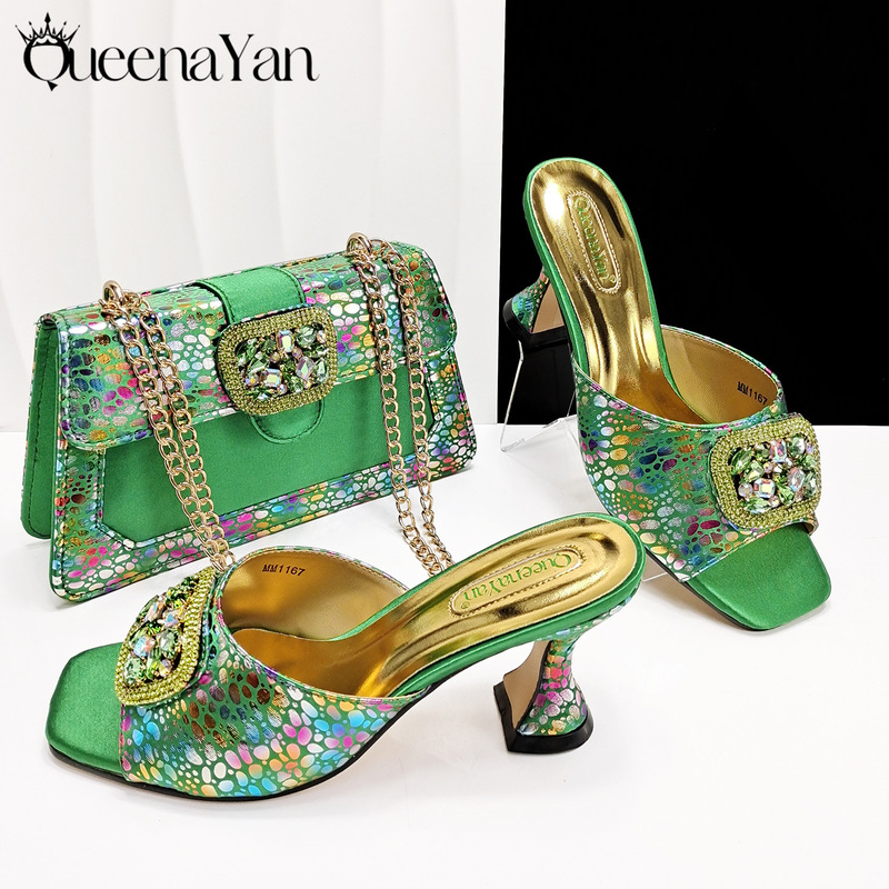 Square-Toe Open-Toe Women's Shoes with Irregular Heels and Rhinestone Buckles, Paired with a Colorful Polka Dot Chain Evening Bag, Fashionable Shoe and Bag Set, in Stock Square-Toe Open-Toe Women's Shoes with Irregular Heels and Rhinestone Buckles, Paired with a Colorful Polka Dot Chain Evening Bag, Fashionable Shoe and Bag Set, in Stock