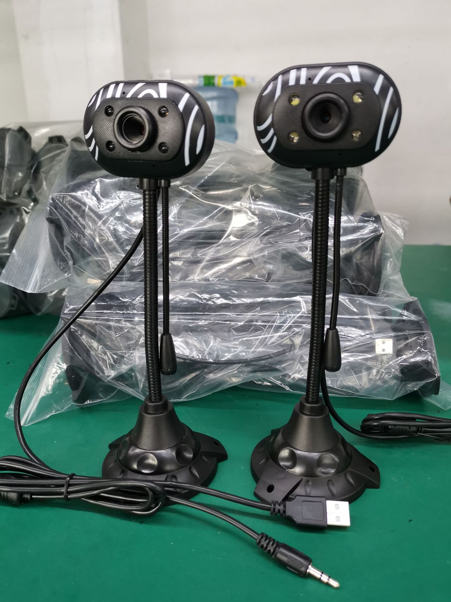 O1CN01CTLmPP1uTS725bS6x_!!1004