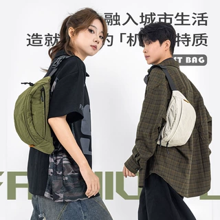 大学生斜挎包女士时尚个性大容量港风街头胸包多功能运动潮流背包