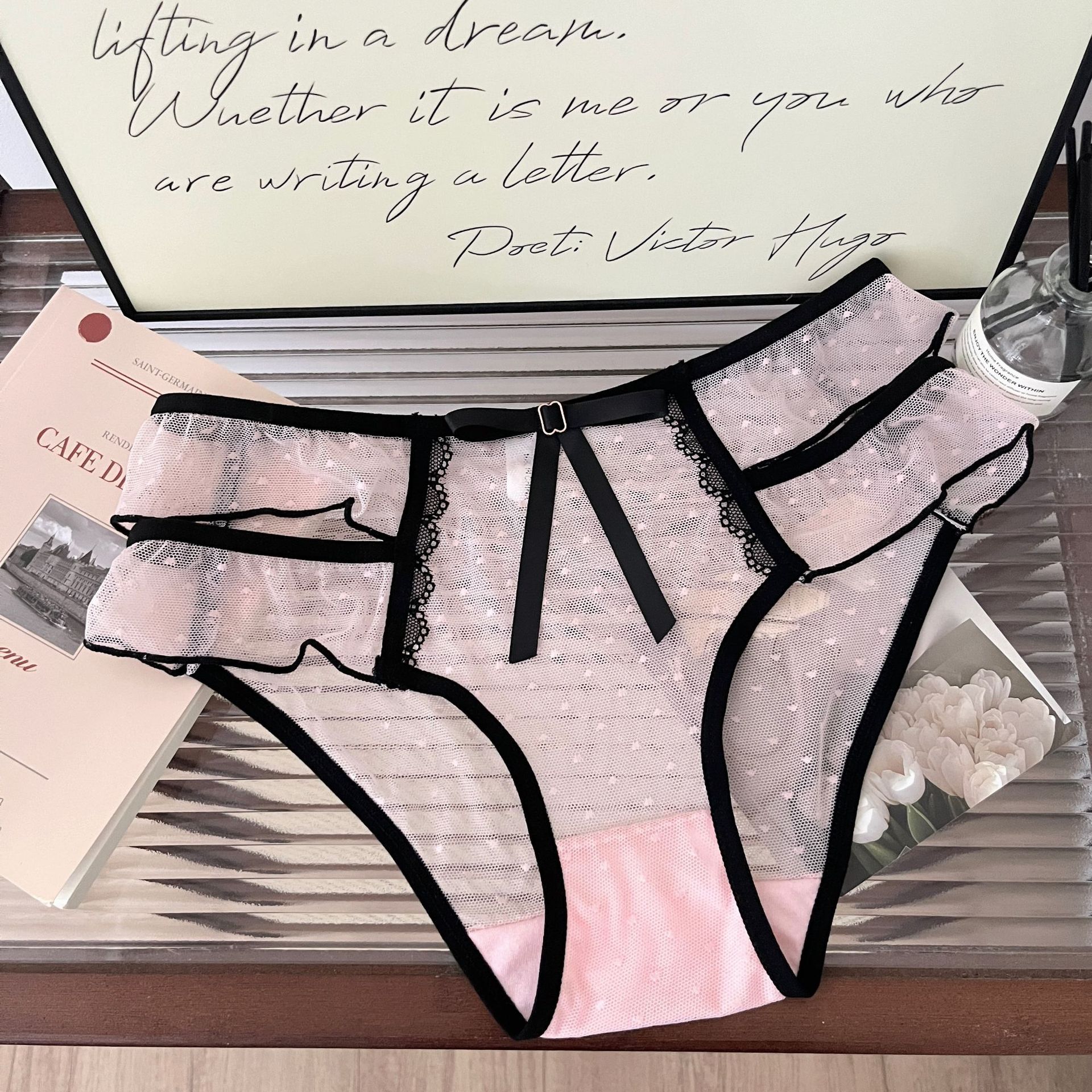 El viento es dulce ah ~ pantalones de encaje sexy francesas para mujeres puras quieren baja cintura verano delgado agujero de la cabeza de la mujer