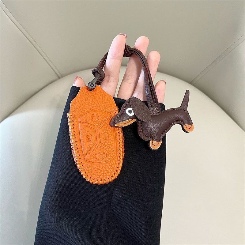 Suitable for Lynk & Co 03 Key Cover 06 05 07 01 02 09 High-End Car Key Chain Shell Bag Cute Men and Women