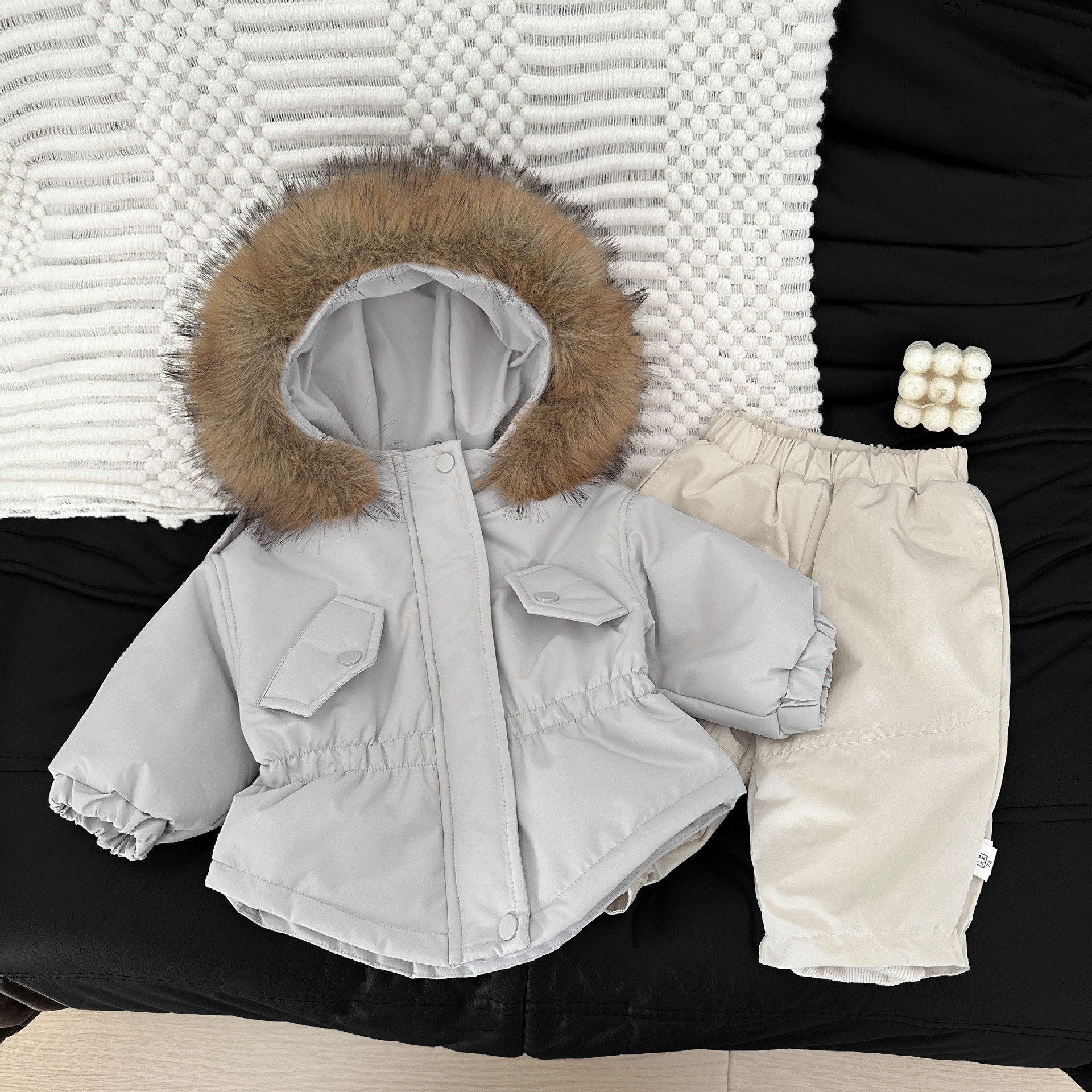 Niños invierno parker ropa de algodón bebé moda algodón intercalado grueso con capuzas chaqueta de algodón de cuello de lana para bebés chaqueta caliente a prueba de viento