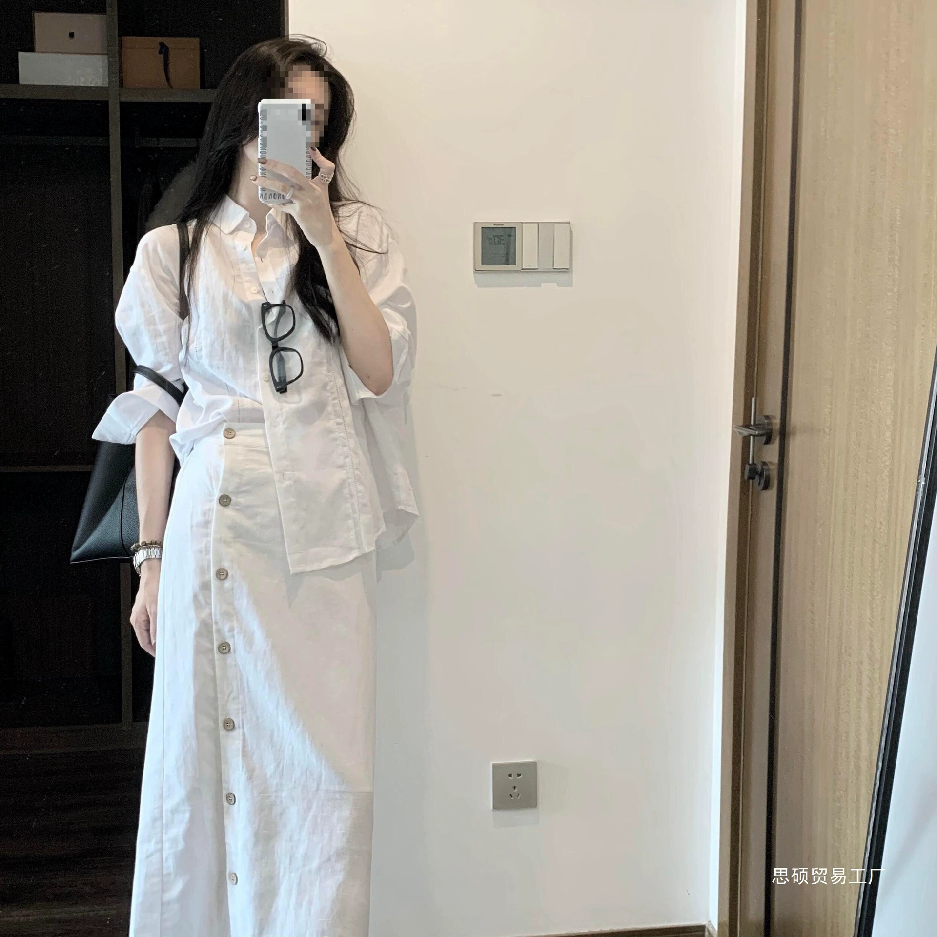 Женский костюм 2025, новый летний стиль, литературный стиль, нежный и свободный, свободная рубашка с длинным рукавом, юбка с высокой талией и разрезом