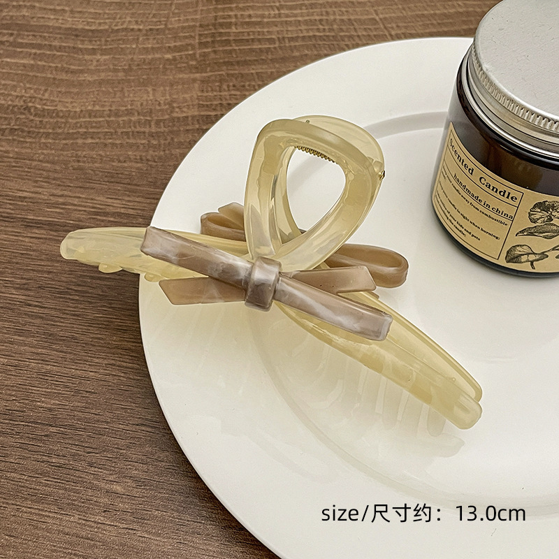 Milk Brown horquilla grande hacia atrás cabeza clip de pelo tocado de las mujeres principios de primavera de alto grado updo tiburón horquilla