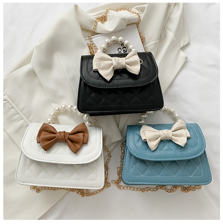 Simple Pearl Bow One Shoulder Messenger Small Bag Wholesale Nihaojewelry display picture 2