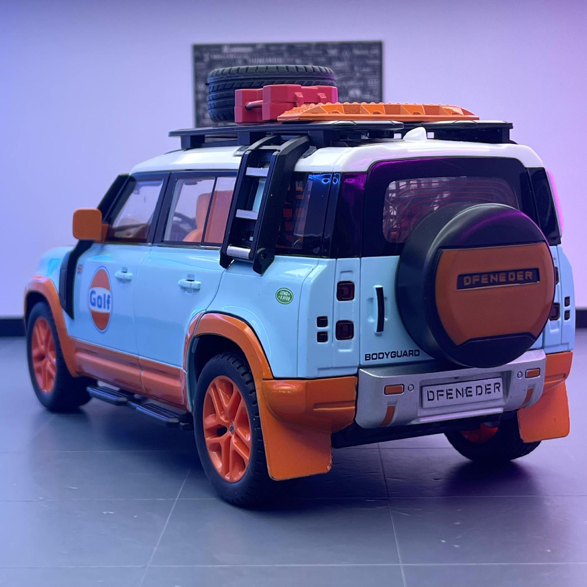 Modelo de coche de aleación de arte famoso 1:22 Land Rover Defender Vehículo todoterreno Copa de camello Retract Sound Light Modelo de coche Decoración de juguete