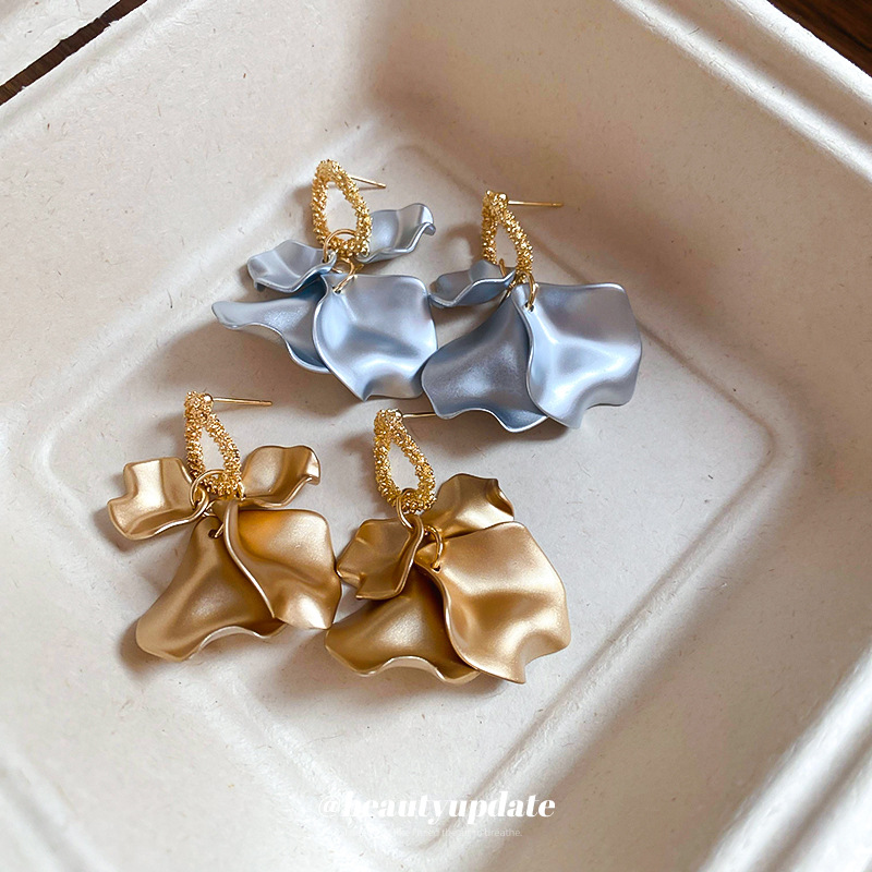 Pendientes de pétalos transfronterizos de lujo ligero con aguja de acero Pendientes exagerados de personalidad europea y americana