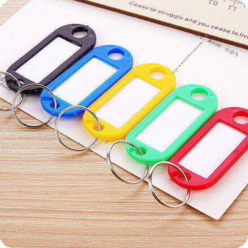 Plastic key tags with numbers can be marked with colors, used as keychains, luggage tags, and classification labels Plastic key tags with numbers can be marked with colors, used as keychains, luggage tags, and classification labels