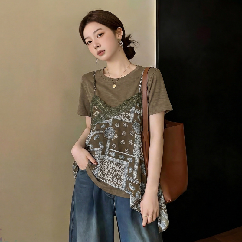 Áo thun ngắn tay nữ phối hai lớp cổ tròn, dáng suông không đối xứng, form rộng thoải mái — Cà phê xanh chi tiết 1