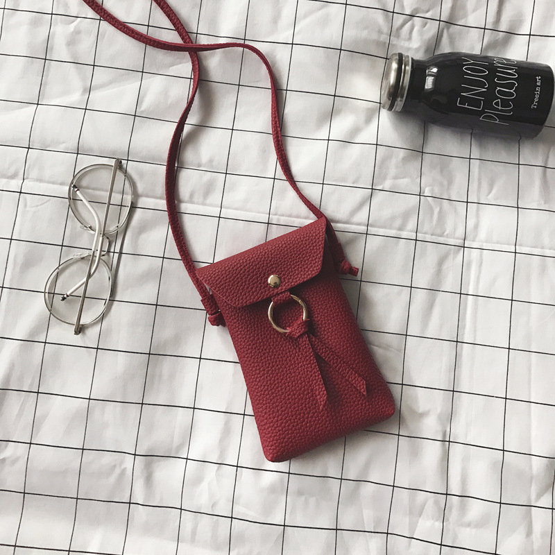 Manufacturer's Spot Low Price Women's Bag Summer 2018 New Single Shoulder Messenger Mobile Phone Bag Small Iron Ring Mini Zero Wallet