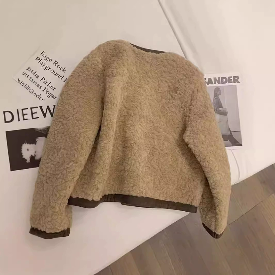 Деми-сезонная бархатная куртка, в стиле Chanel, свободный крой, утеплённая — S–XXL (беж, кофе)