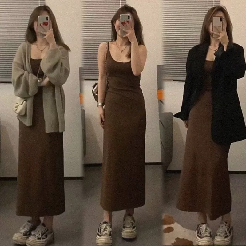 Viiwen Kendall Jenner Осень/Зима Универсальное облегающее платье Pure Desire Slim Fit Коричневое трикотажное платье на бретельках Платье с затягиванием талии.