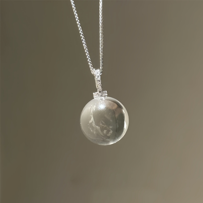 Schmuck aus natürlichen Kristallen und Edelsteinen bringt Glück, vermittelt Wärme, Klarheit und sanfte positive Energie und sorgt dafür, dass sich jeder Tag friedvoll und geerdet anfühlt._voghion.com