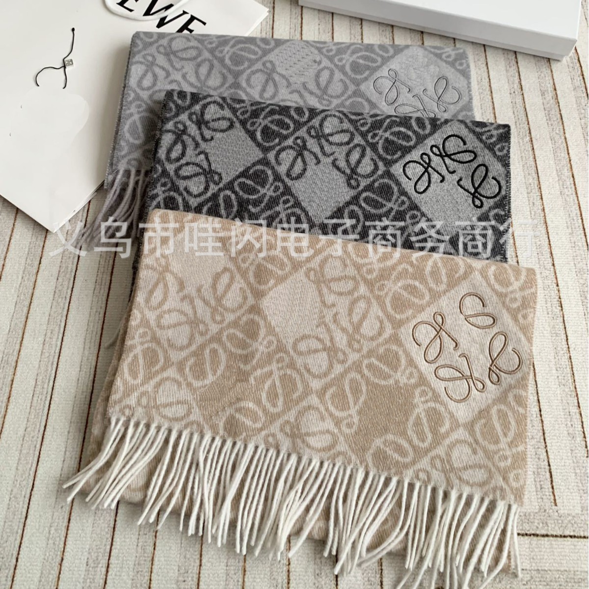 Autumn and Winter New Solid Color Checkerboard Elegant High-End Scarf Imitation Cashmere Air Conditioning Thickened Warm Shawl for Women