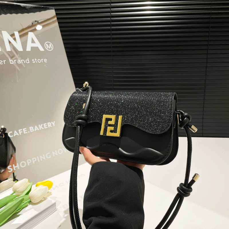 Bolsos de mujer nuevos transfronterizos de alta gama, bolsos cuadrados pequeños de moda coreana, bolsos de hombro de textura casual, bolsos de mensajero de todo fósforo de temperamento