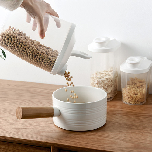 Kitchen grain storage cans, food supplements, milk powder snacks, sealed cans, plastic soybean noodle storage cans