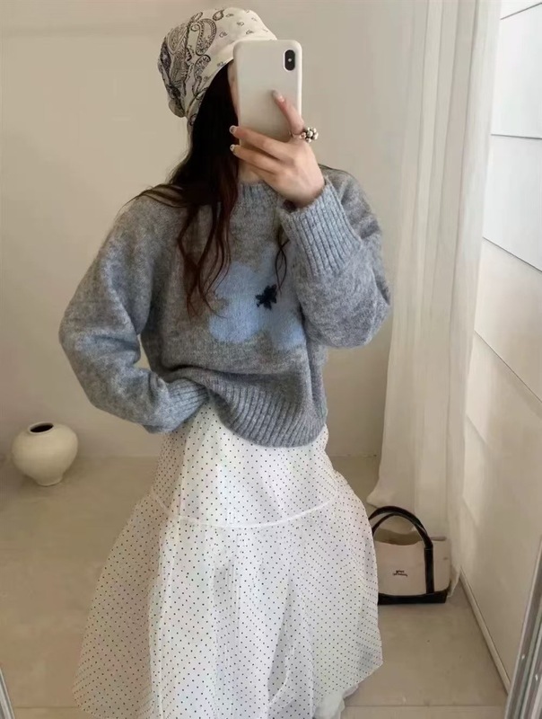 韩系花朵提花圆领毛衣女2025秋冬宽松洋气短款套头毛针织衫上衣潮|undefined